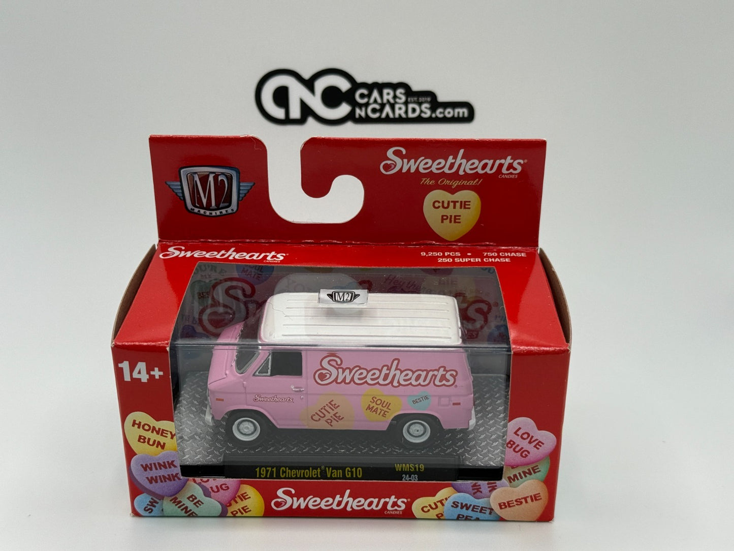 M2 Machines Sweethearts 1971 Chevrolet Van G10