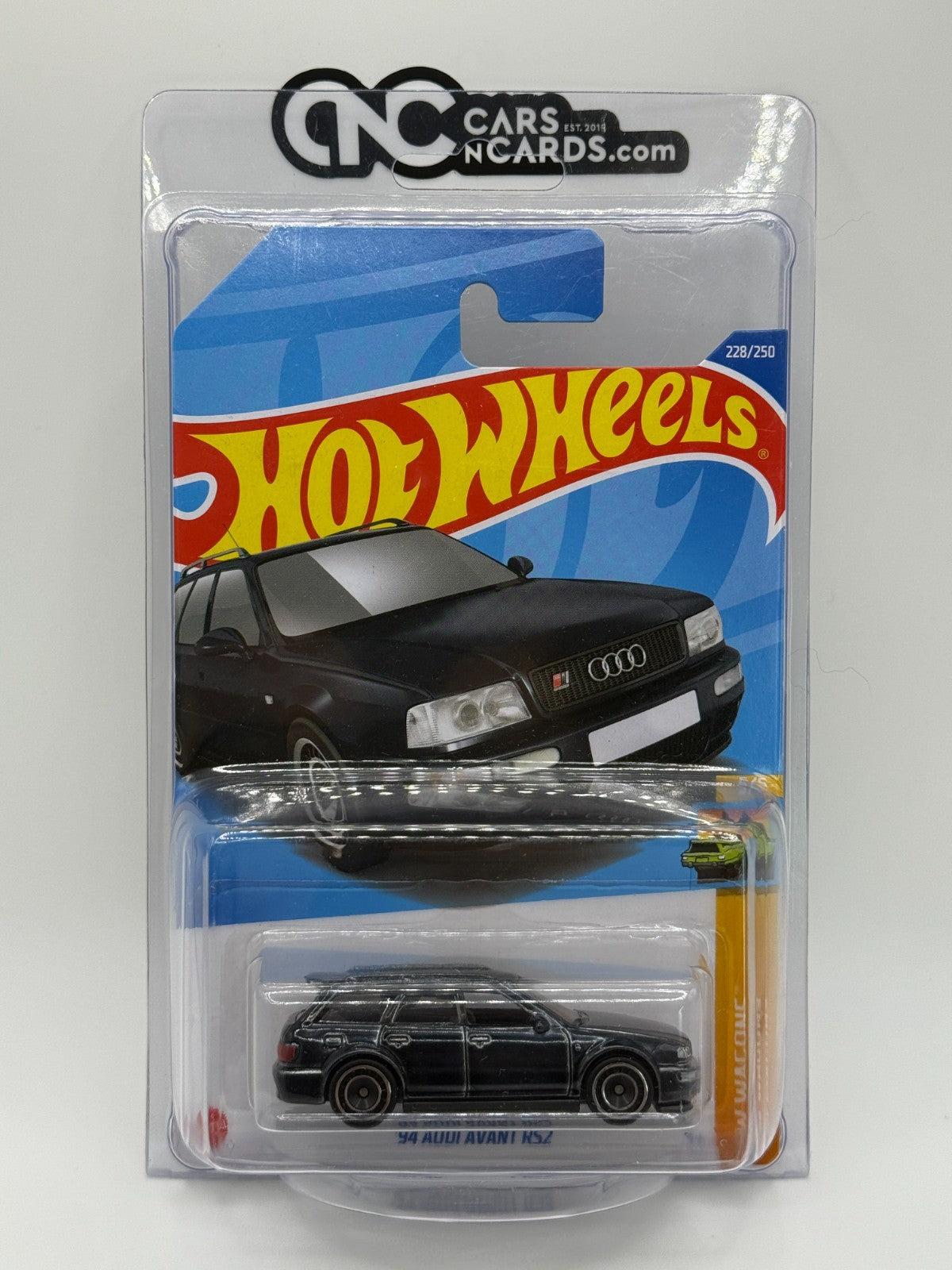 2022 Hot Wheels HW Wagons Audi RS2 Super Treasure Hunt Mint With Protector
