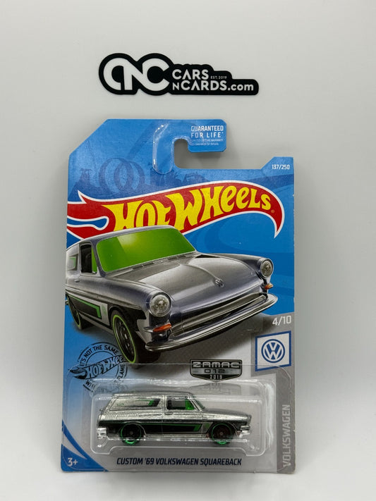2019 Hot Wheels Volkswagen 4/10 Zamac '69 Volkswagen Squareback (Card Damage)