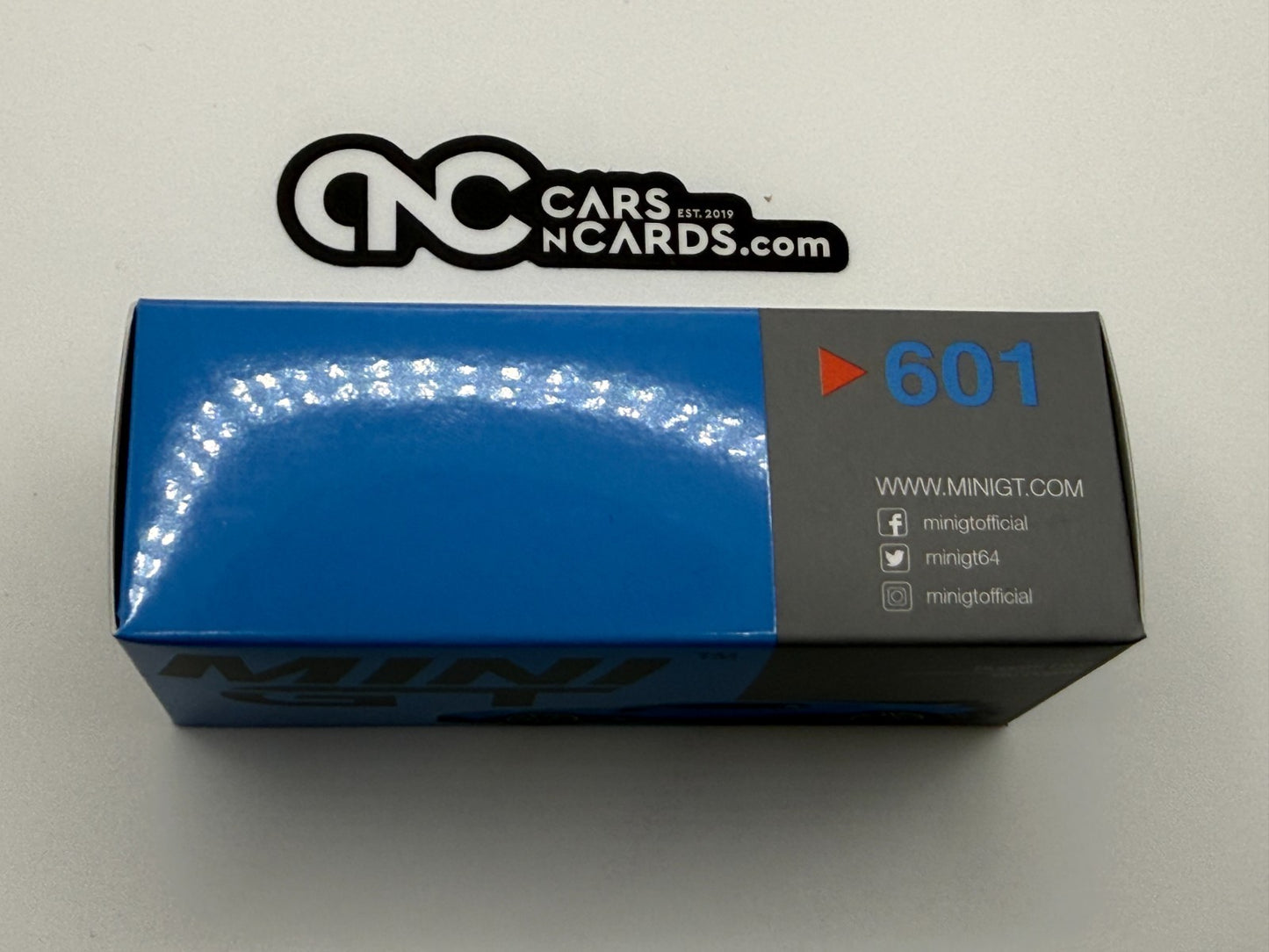 Mini GT Bugatti Divo Blu Bugatti 601 Open Box