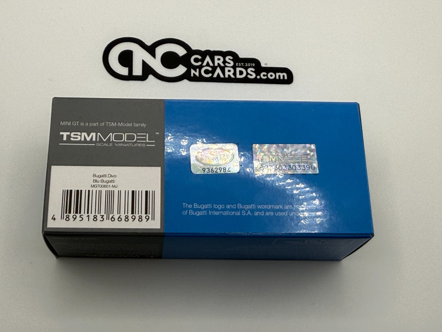 Mini GT Bugatti Divo Blu Bugatti 601 Open Box