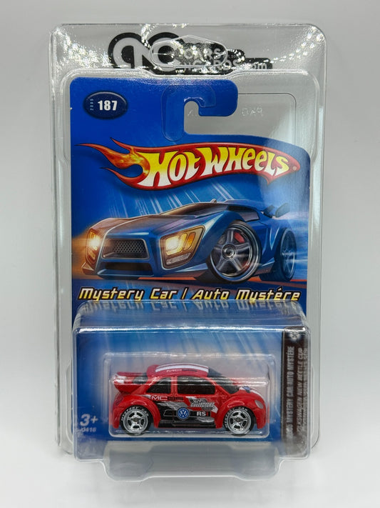 2005 Hot Wheels Mystery Car Volkswagen New Beetle Cup With Protector