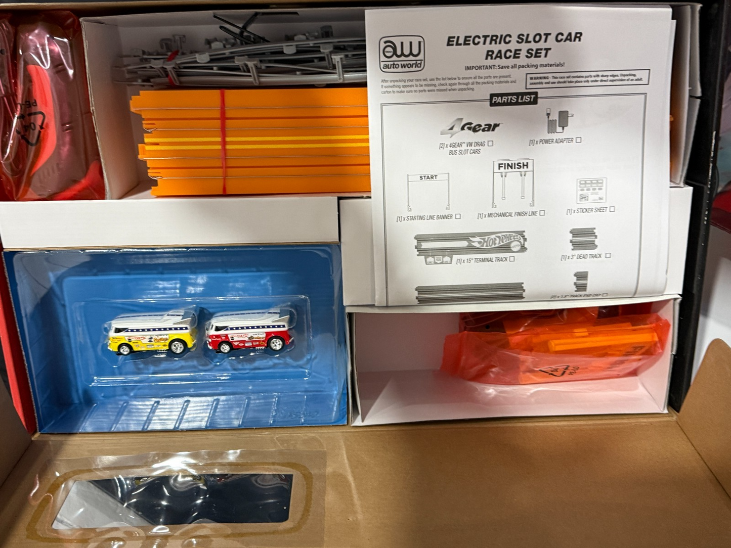 Auto World Hot Wheels Snake Vs. Mongoose VW Pro Racing Dragstrip Open Box