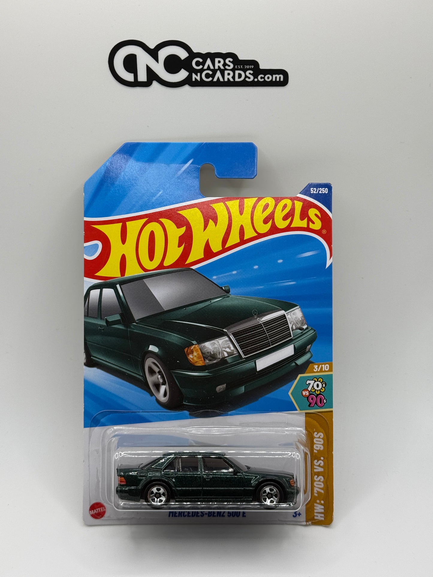 2025 Hot Wheels HW: '70s Vs. '90s 3/10 Mercedes-Benz 500 E Green (Card Damage)