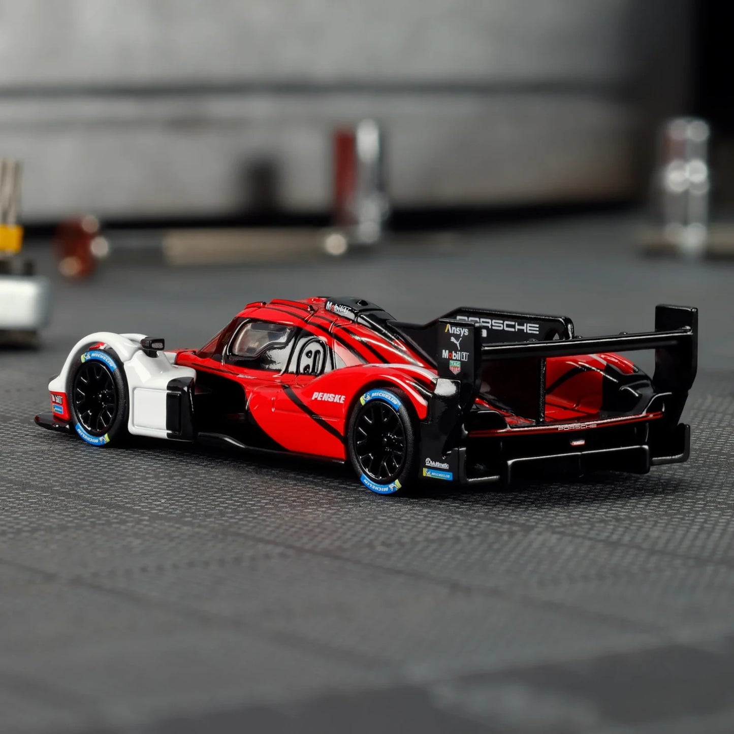 2025 Hot Wheels Elite 64 Porsche 963 Penske Racing With Protector