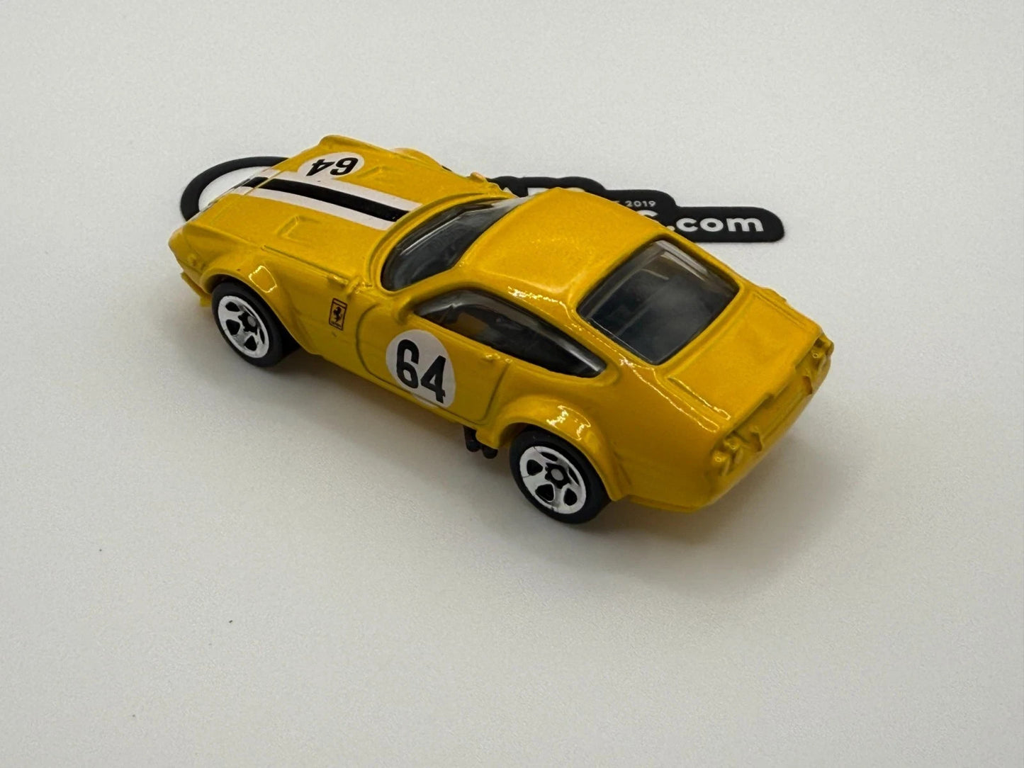 2025 Hot Wheels Ferrari 365 GTB4 C Yellow No Rivet Original Wheels