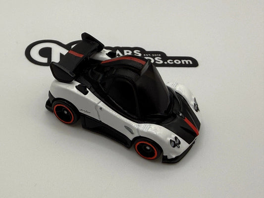 2026 Hot Wheels Tooned Pagani Zonda Cinque No Rivet with Original Wheels