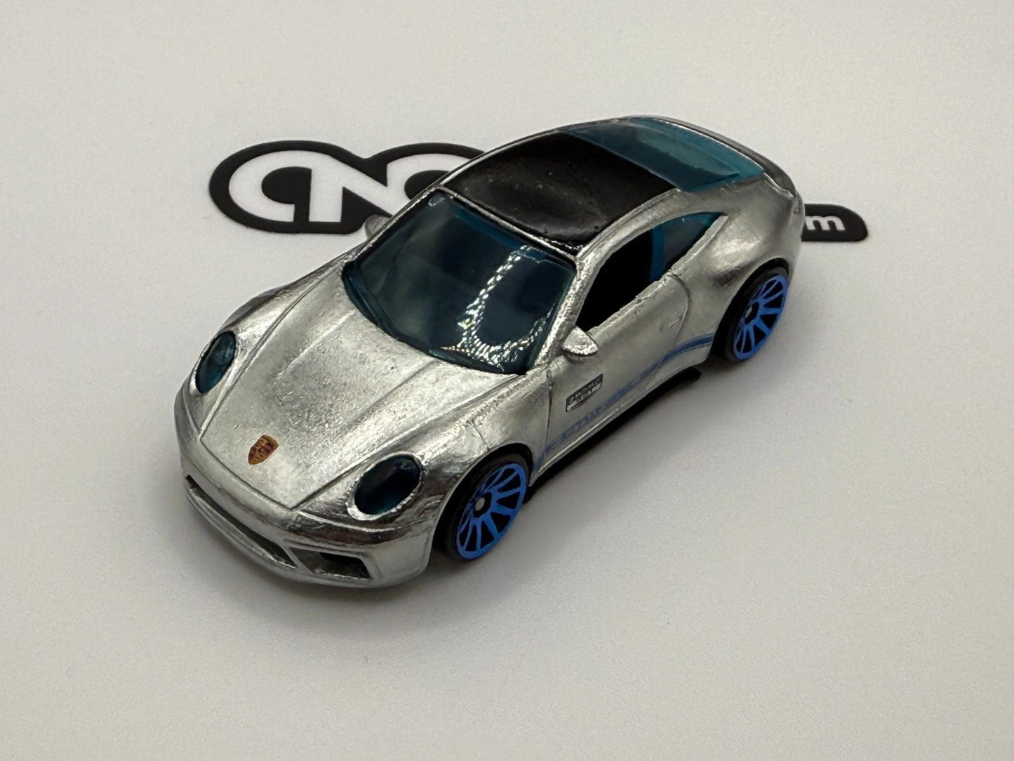 2025 Hot Wheels Porsche 911 Carrera T ZAMAC No Rivet with Original Wheels