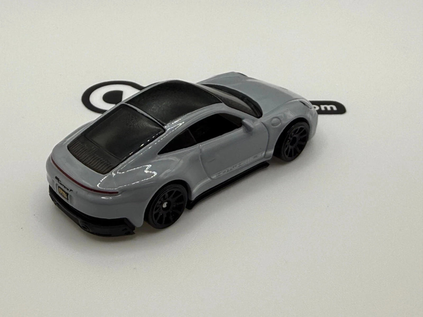 2025 Hot Wheels Porsche Carrera T No Rivet Original Wheels
