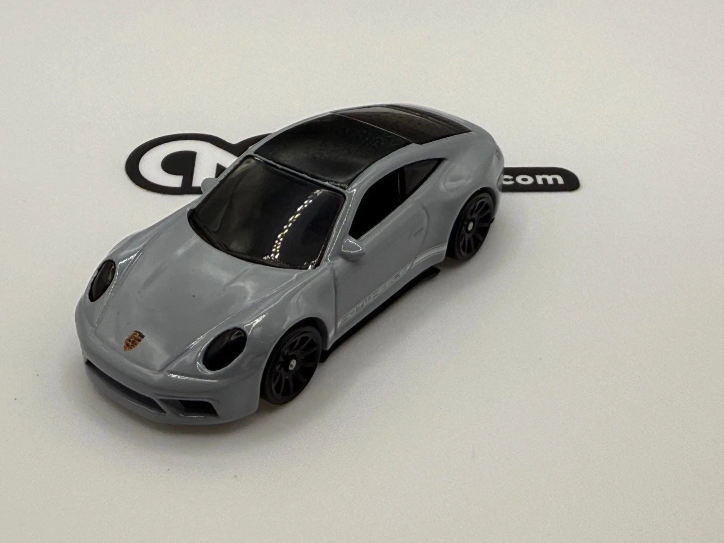 2025 Hot Wheels Porsche Carrera T No Rivet Original Wheels