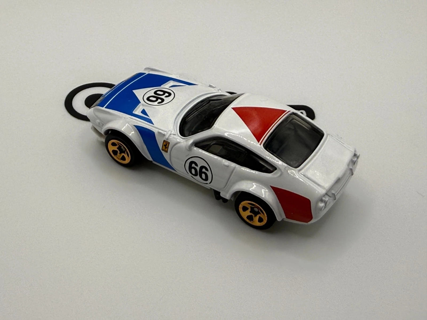 2025 Hot Wheels Ferrari 365 GTB4 White No Rivet with Original Wheels