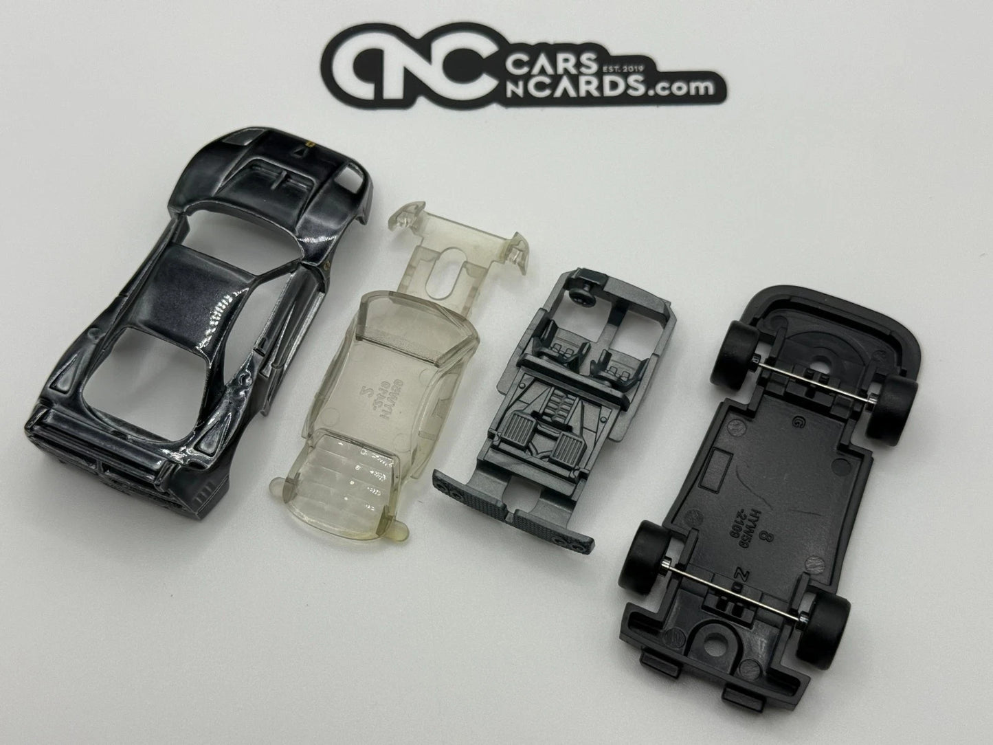 2026 Hot Wheels Super Treasure Hunt Ferrari F40 No Rivet with Real Riders