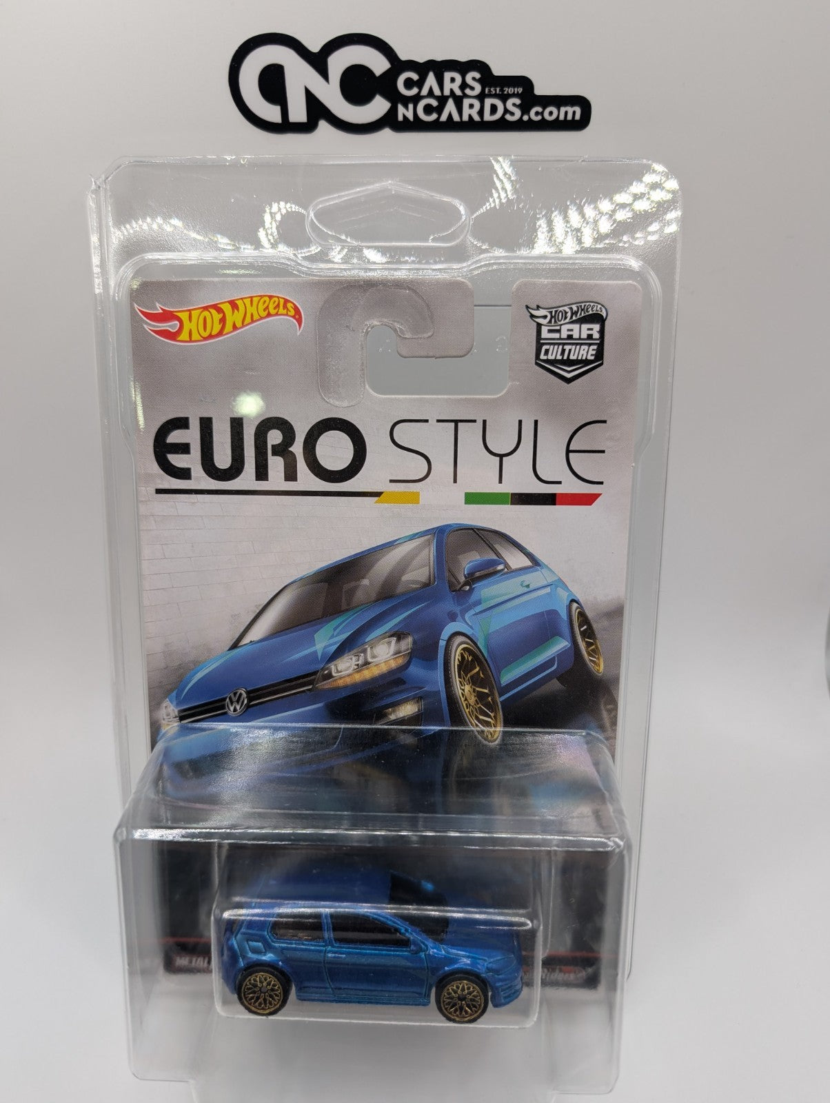 2016 Hot Wheels Car Culture Euro Style 4/5 Volkswagen Golf MK7 Blue W/ Protector