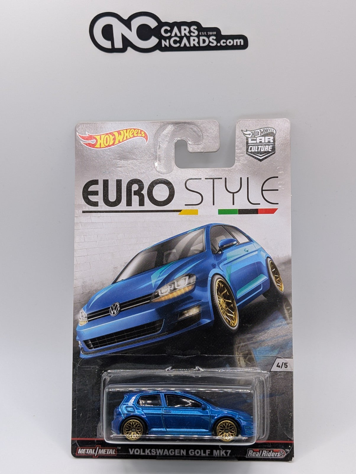 2016 Hot Wheels Car Culture Euro Style 4/5 Volkswagen Golf MK7 Blue W/ Protector
