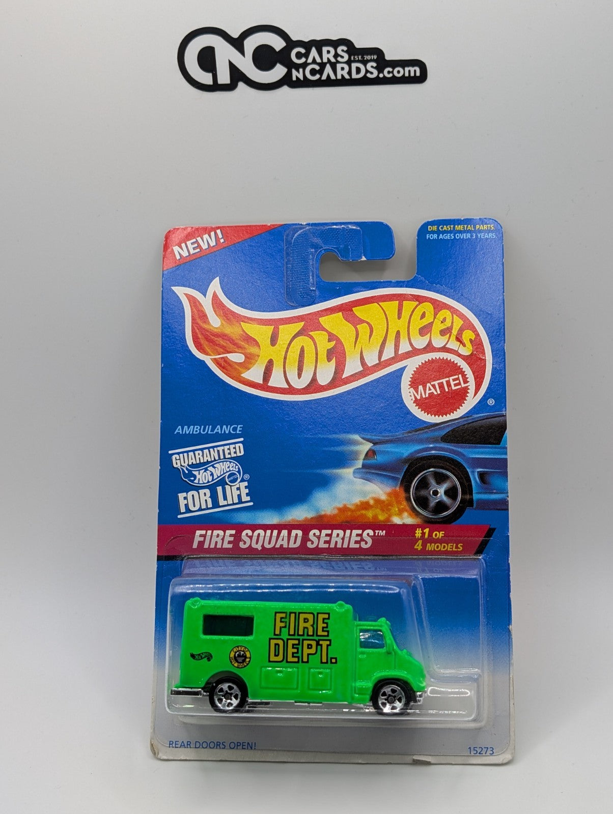 1996 Hot Wheels Fire Squad 1/4 Ambulance Fire Dept. #15273 (Card Damage)