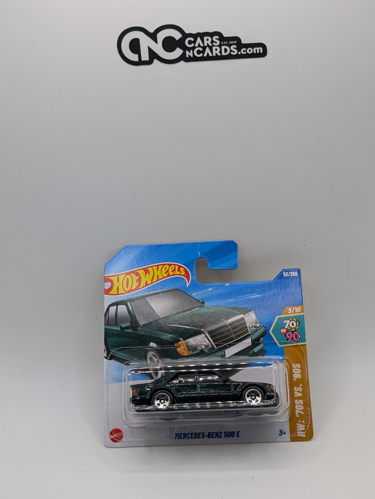 2025 Hot Wheels Mercedes-Benz 500 E Green 52/250 Short Card (Hook Crease)