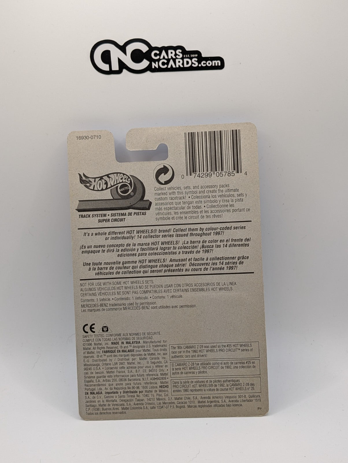 1997 Hot Wheels Mercedes-Benz Unimog Red & Black Collector #557