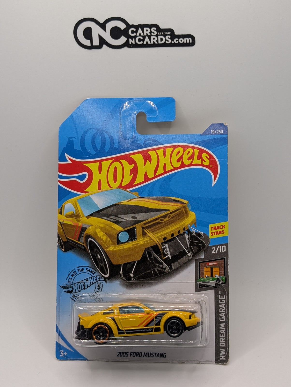 2020 HW Dream Garage 2/10 2005 Ford Mustang Yellow 19/250 (Card Damage)