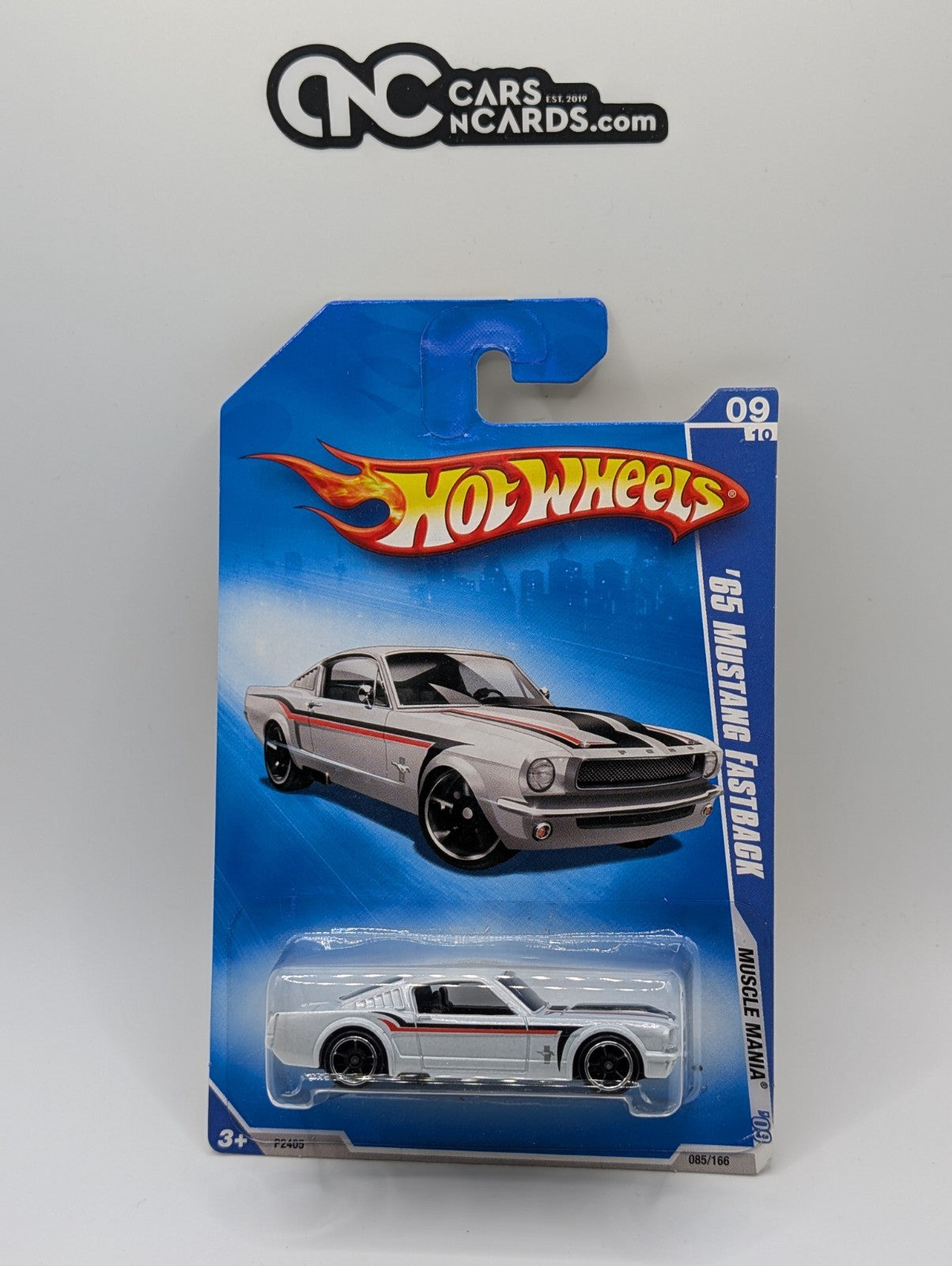 2009 Hot Wheels Muscle Mania 9/10 '65 Mustang Fastback White 85/190