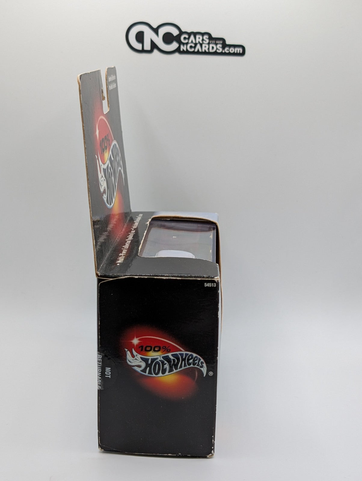 2002 100% Hot Wheels Vintage Volkswagen Microbus Pink & White (Broken Elastic)