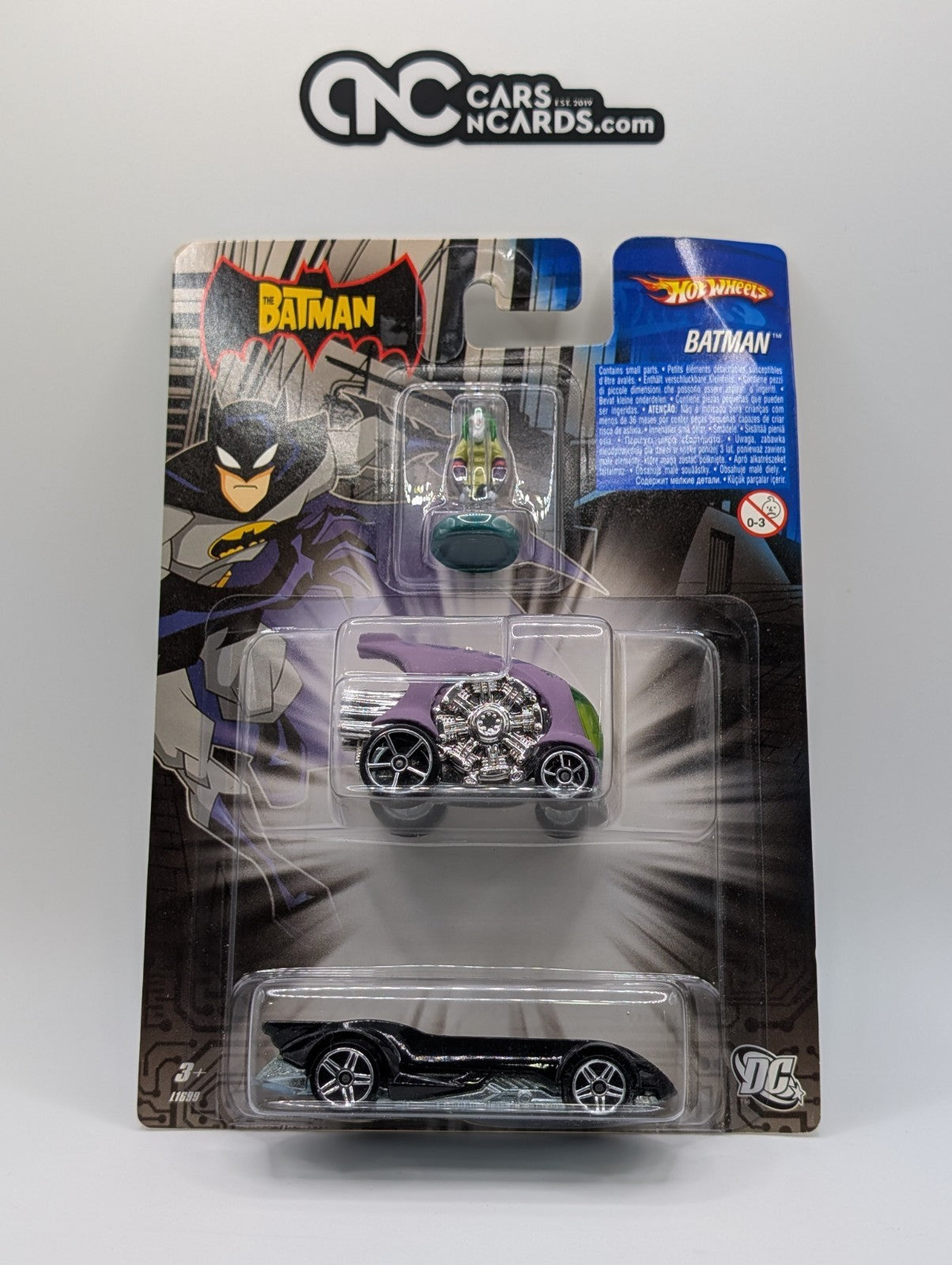 Hot Wheels Batman 2 Pack The Joker's Last Laugh Cyclops Batmobile L1767 (Crease)