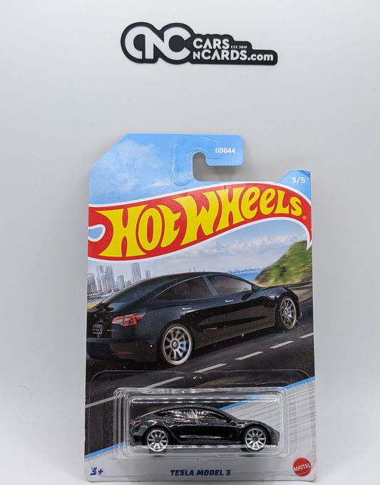 Hot Wheels Luxury Sedans 3/5 Tesla Model 3 (Card Damage)