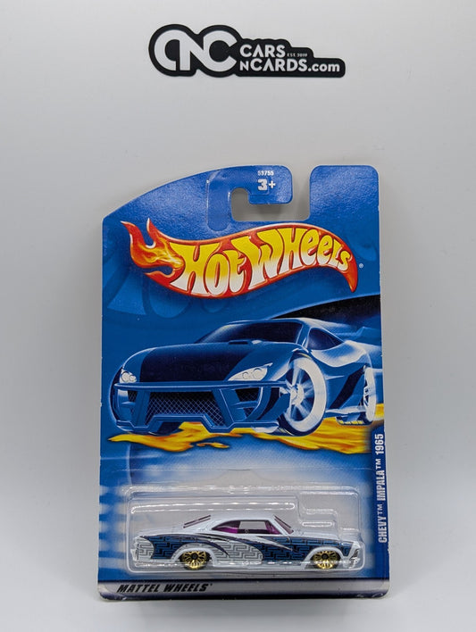 2001 Hot Wheels Chevy Impala 1965 White Collector #226 (Soft Corners)