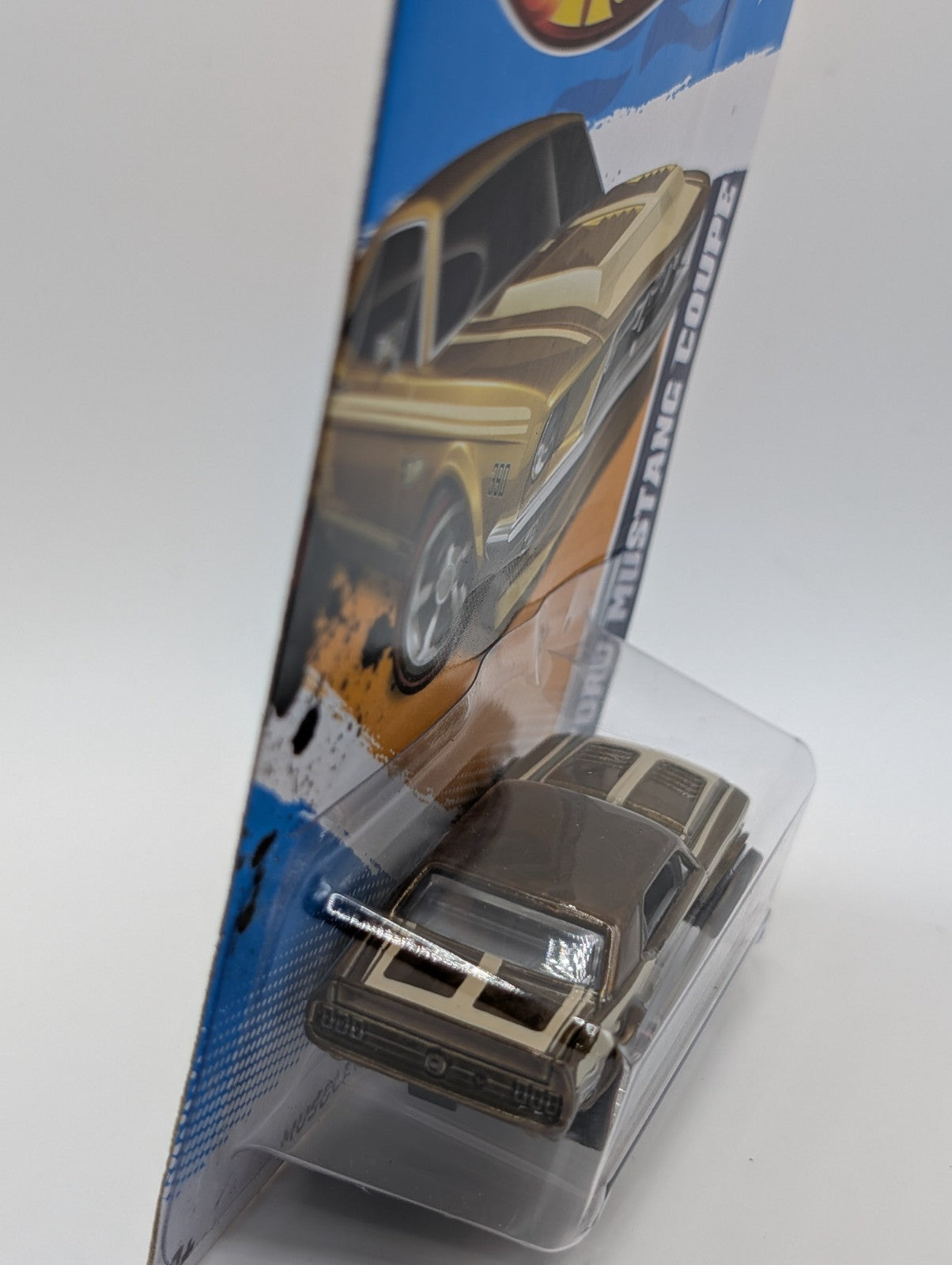 Hot Wheels Super Treasure Hunt '67 Ford Mustang Coupe (Card Damage)
