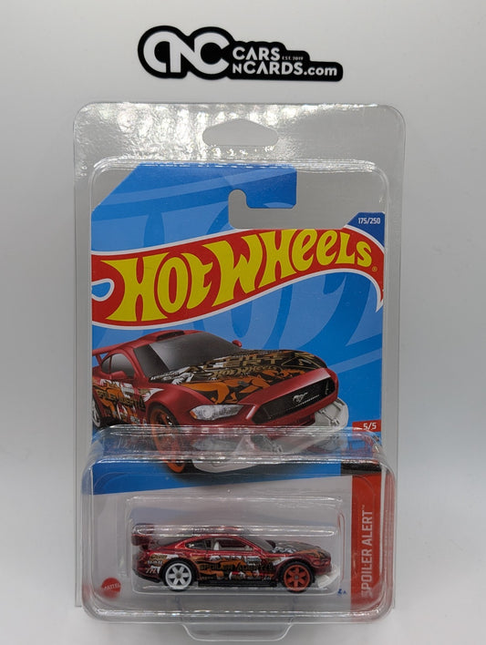 Hot Wheels Super Treasure Hunt Custom '18 Ford Mustang GT (Card Damage)