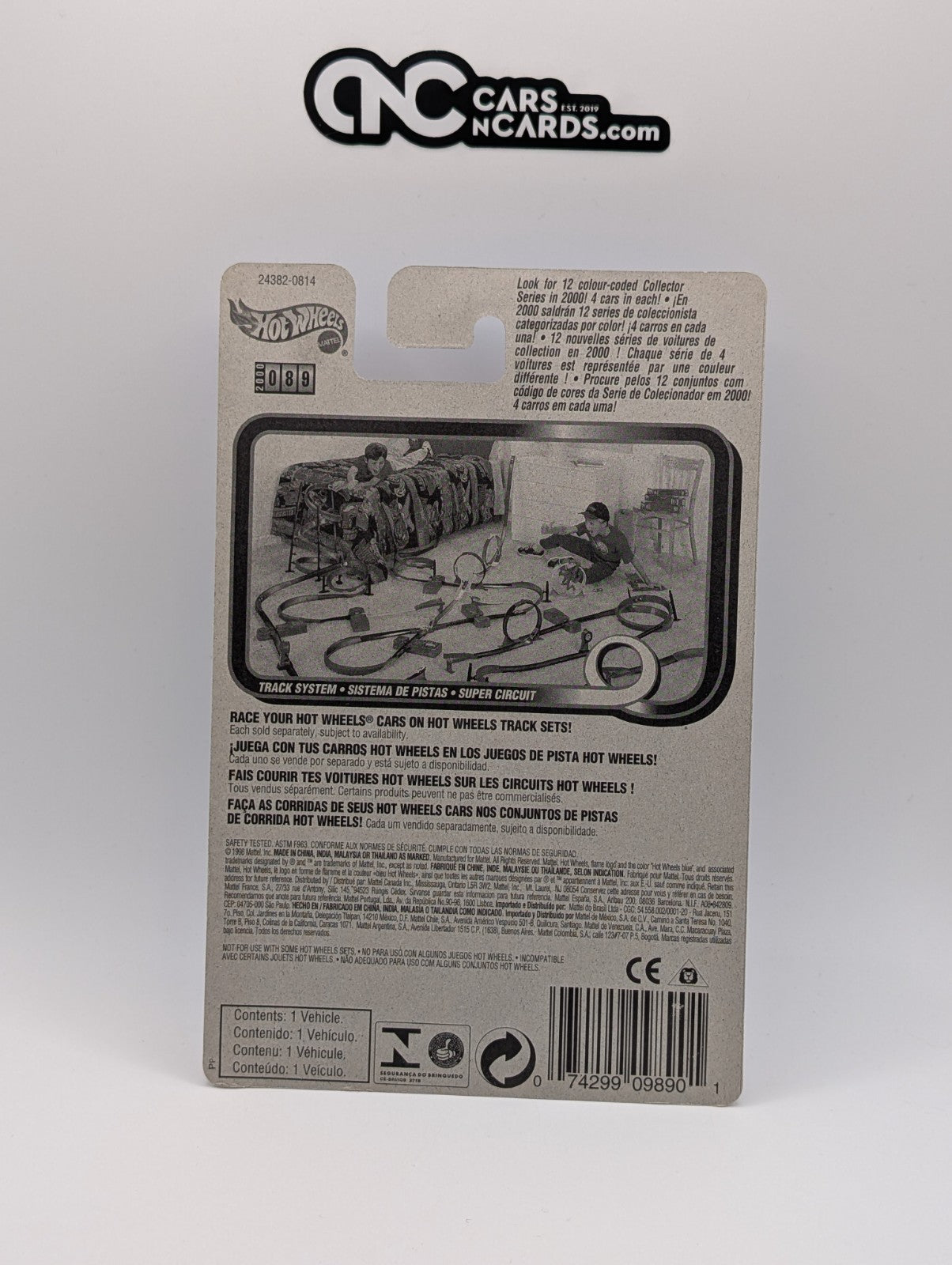 2000 Hot Wheels First Editions 29/36 Vulture (Card Damage)