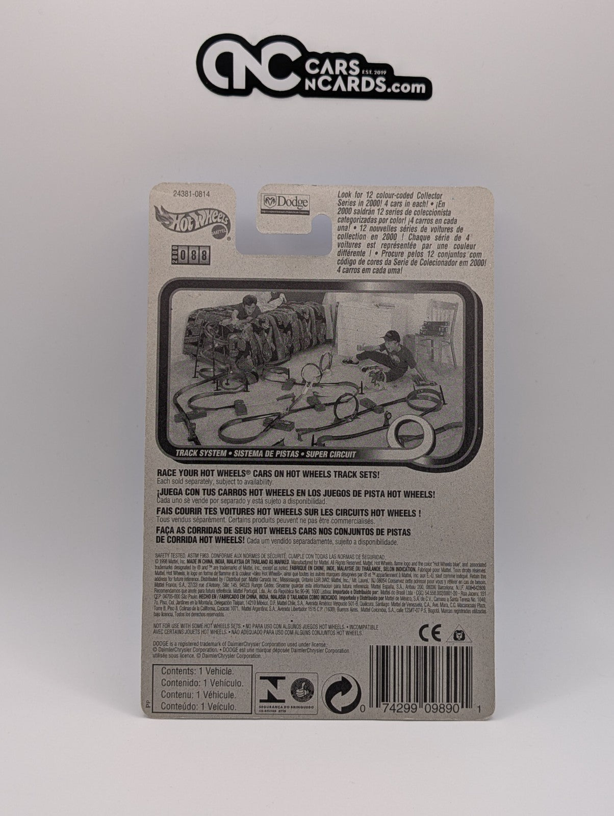 2000 Hot Wheels First Editions 28/36 Dodge Charger 1967 (Card Damage)