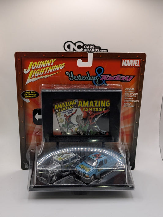 Johnny Lightning Spider-Man '29 Ford Crew Cab & '01 Ford F-250 (Card Damage)