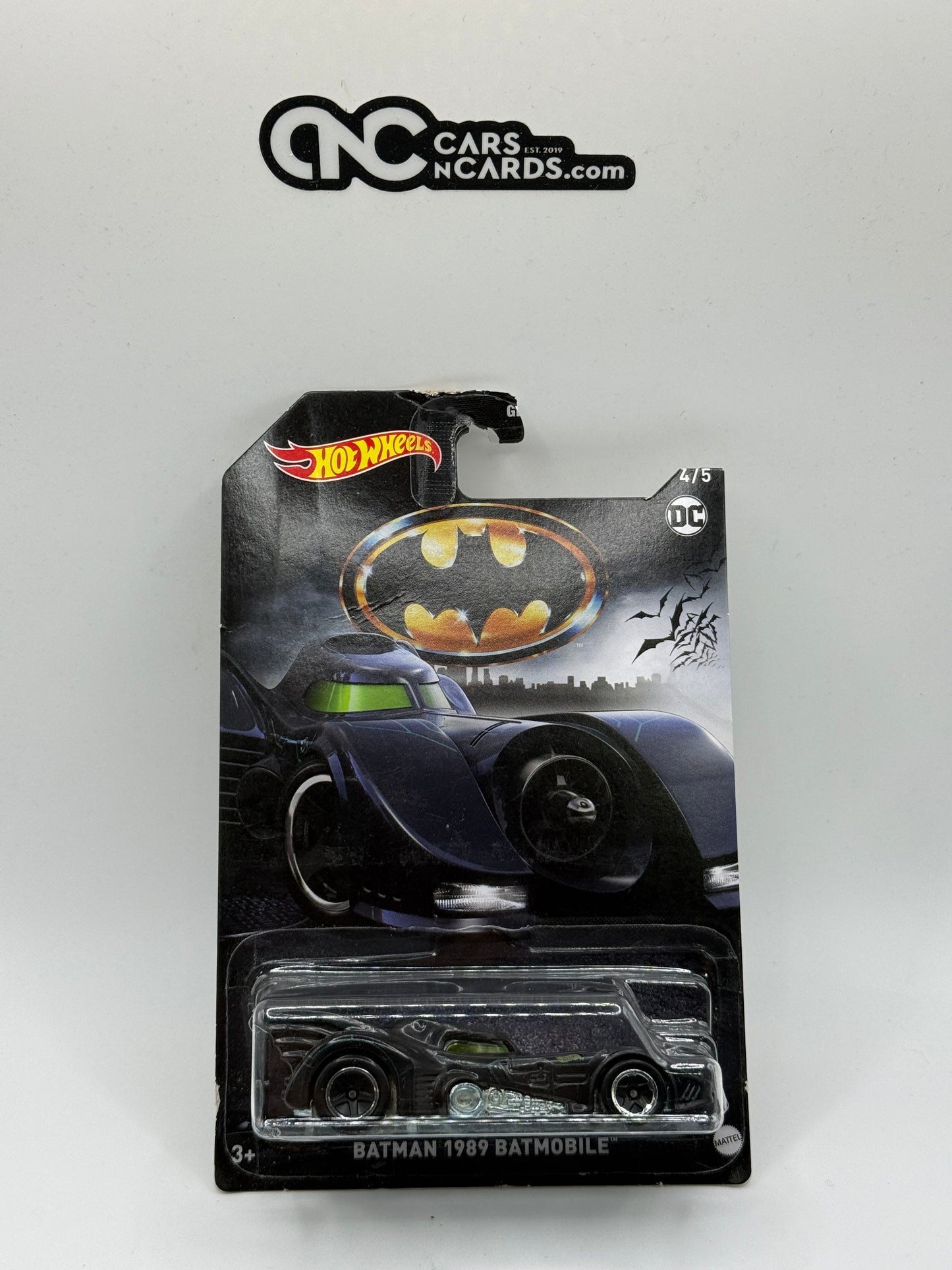 2021 Hot Wheels Batman 4/5 1989 Batmobile (Card Damage)