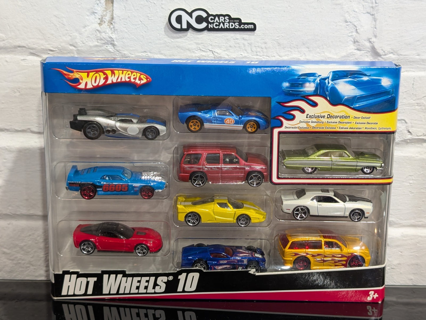 2009 Hot Wheels 10 Pack Ferrari FXX '64 Galaxie 500 Exclusive (Soft Corners)