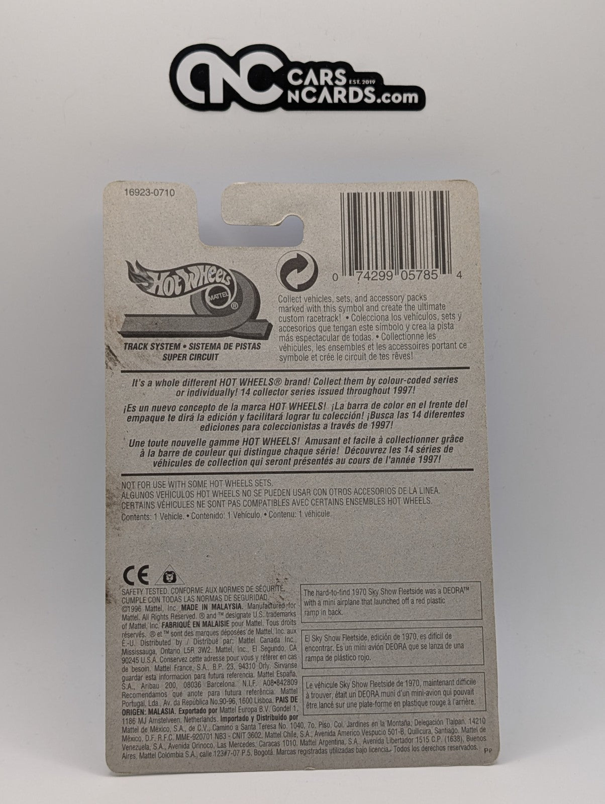 1997 Hot Wheels Street Roader White Suzuki Samurai (Card Damage)