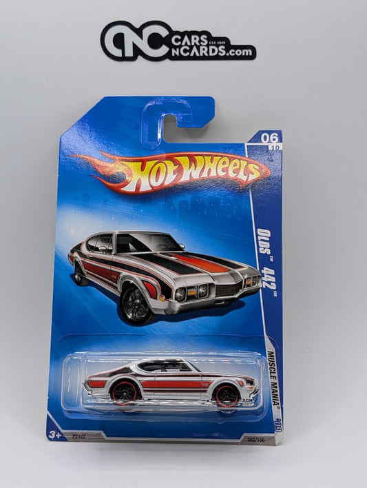 2009 Hot Wheels Muscle Mania 6/10 Olds 442 White 82/166