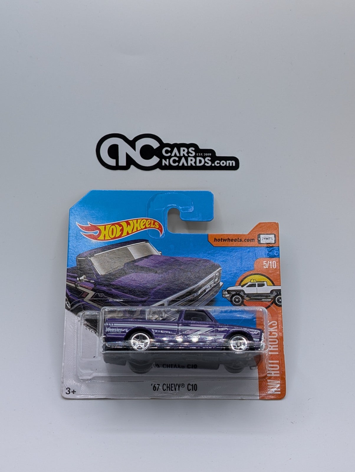 2017 Hot Wheels HW Hot Trucks 5/10 '67 Chevy C10 Purple 158/365 Short Card