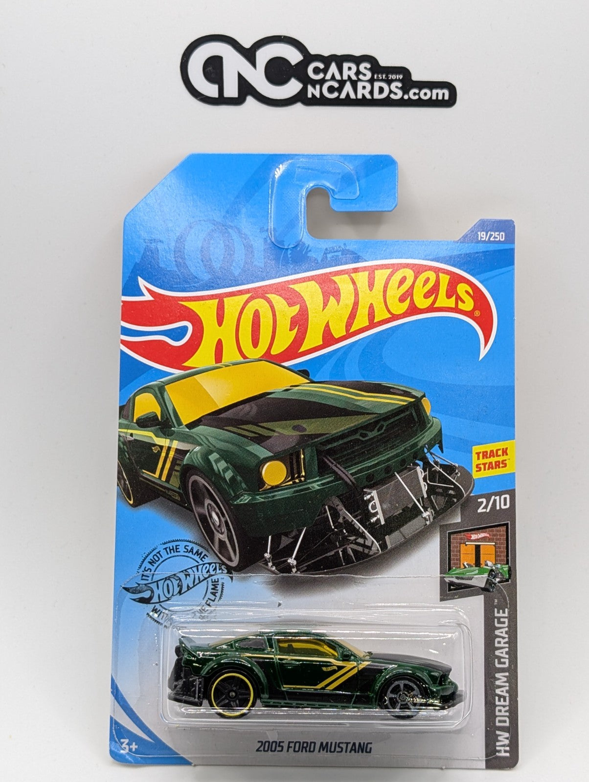 2020 Hot Wheels HW Dream Garage 2005 Ford Mustang Green (Soft Corners)
