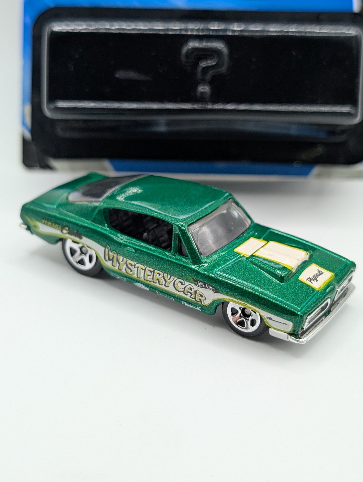 2010 Hot Wheels Mystery Cars 20/24 '68 HEMI Barracuda Green Loose R7489