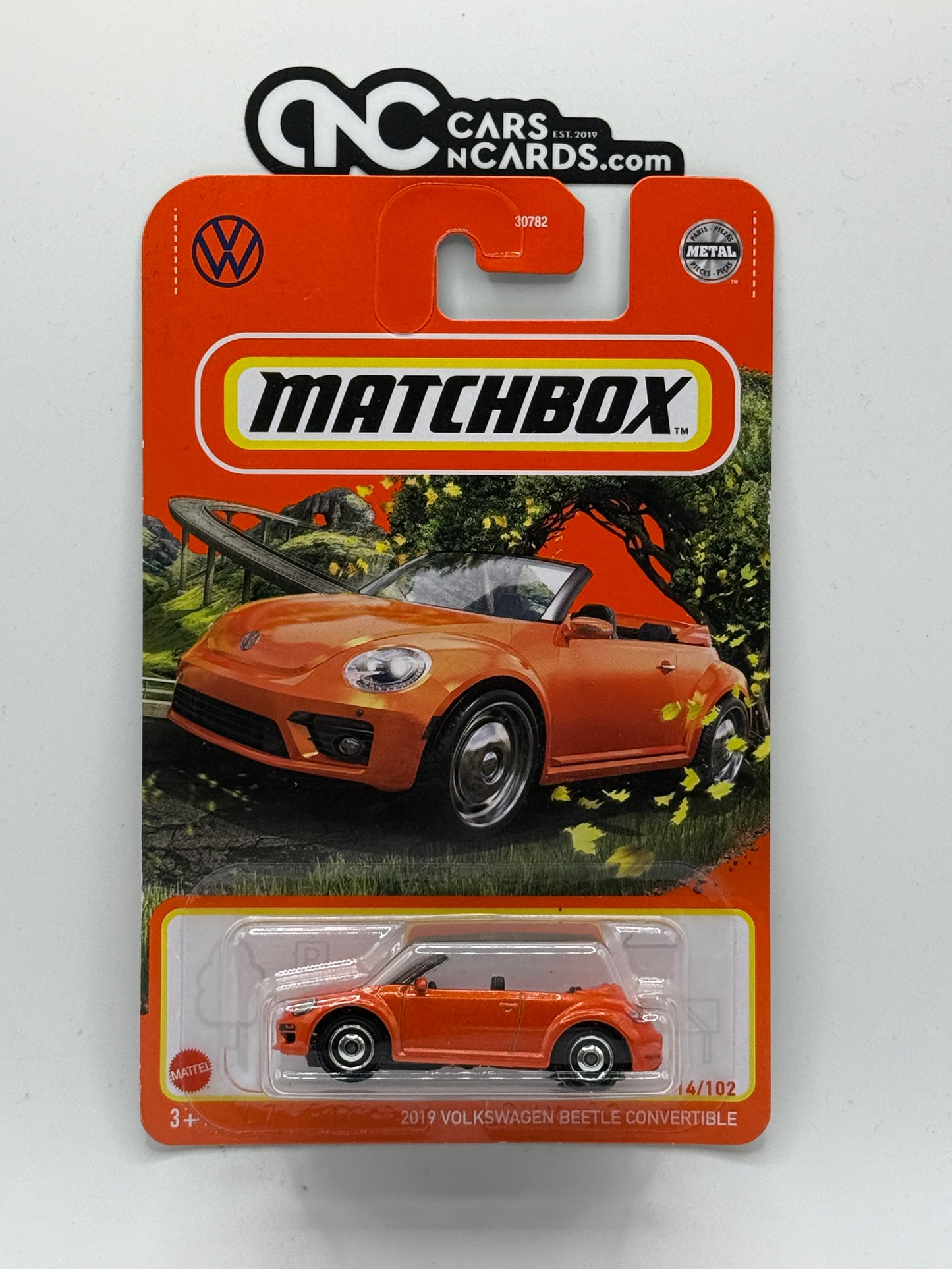 Matchbox 2019 Volkswagen Beetle Convertible 14/102 (Card Damage)