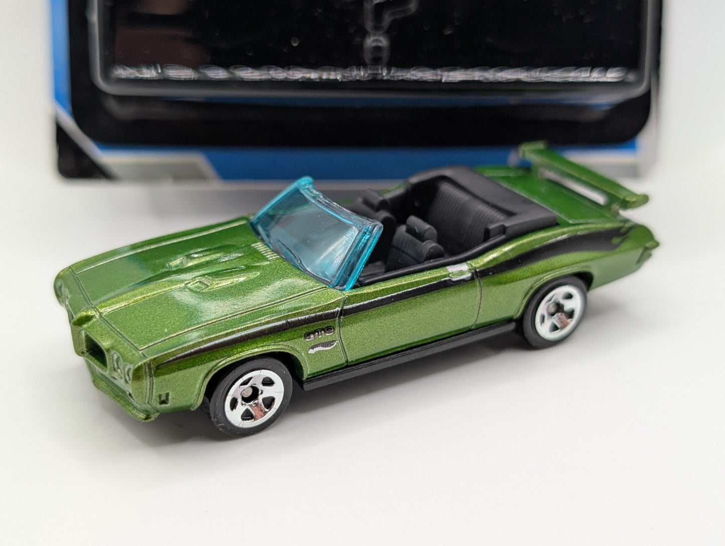 2010 Hot Wheels Mystery Cars 10/24 '70 Pontiac GTO Green Loose R7479