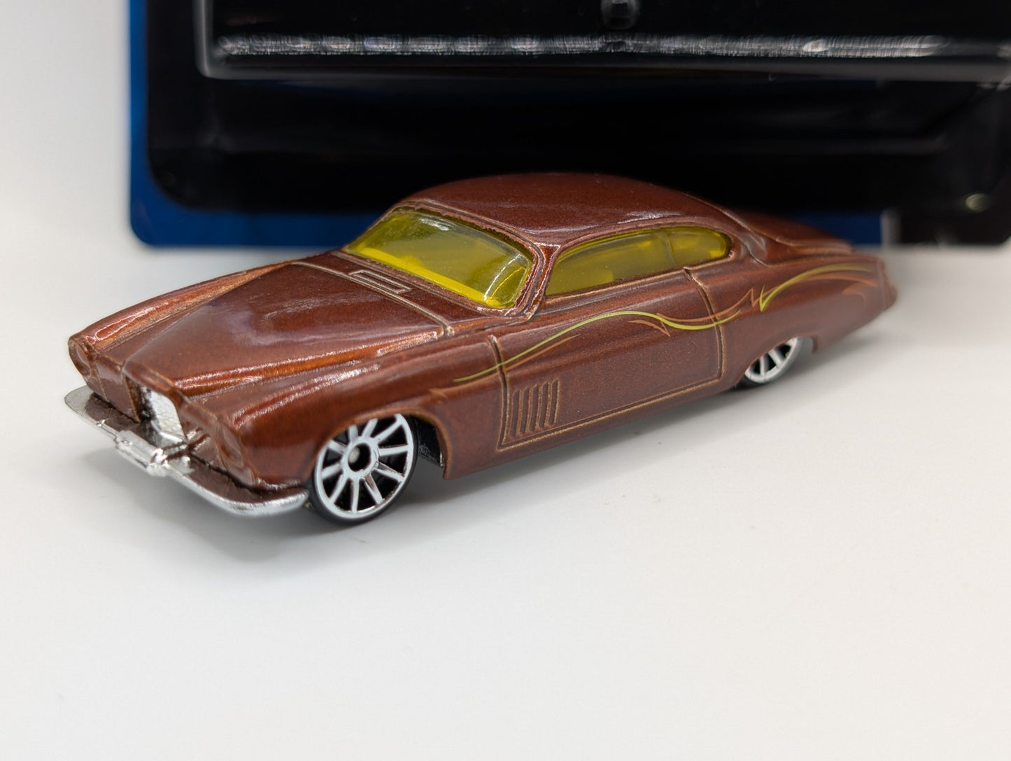 2007 Hot Wheels Mystery Cars 22/24 Fish'd & Chip'd Brown Loose #178