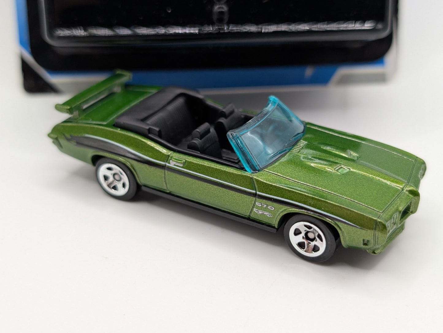 2010 Hot Wheels Mystery Cars 10/24 '70 Pontiac GTO Green Loose R7479