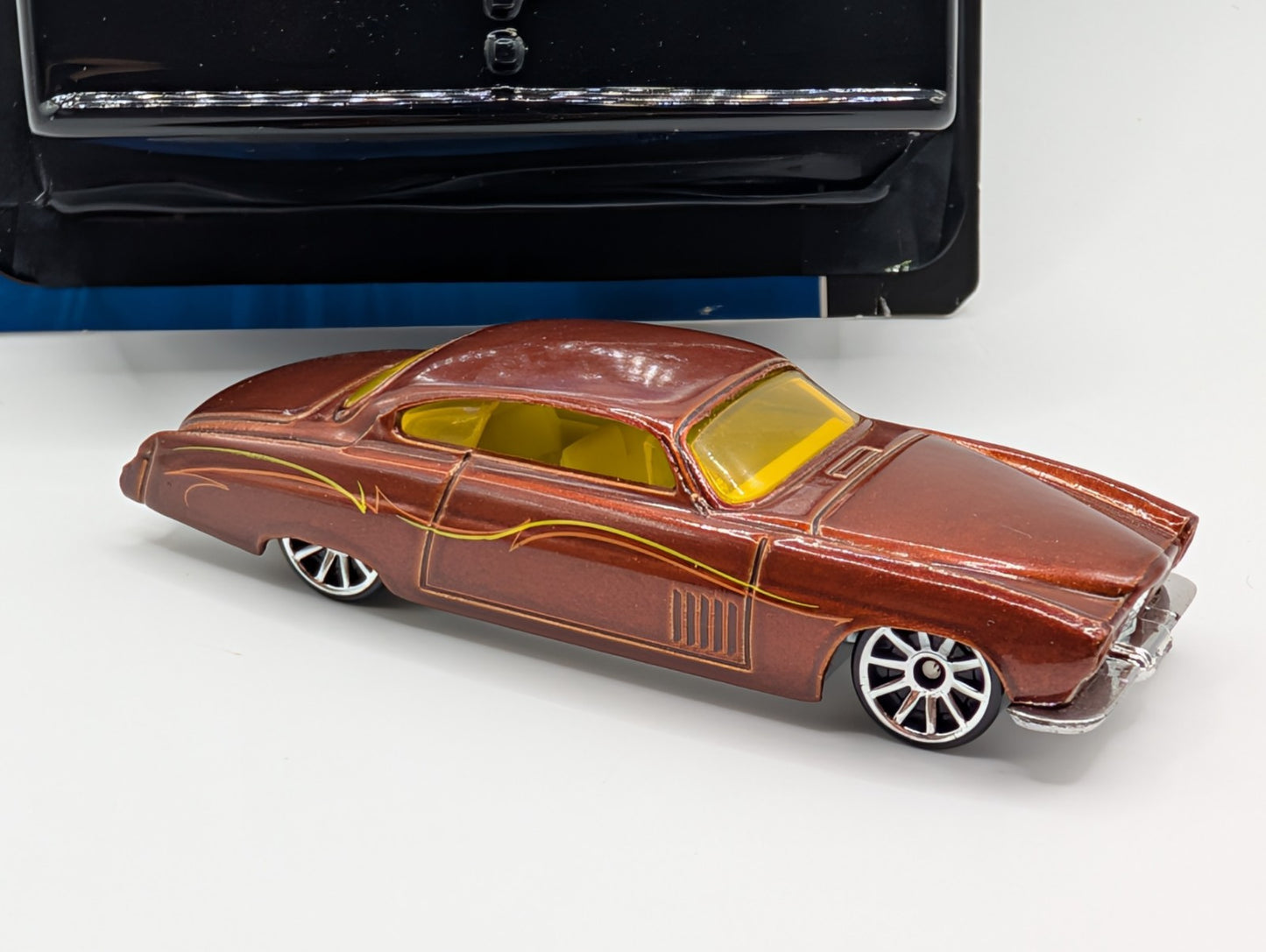 2007 Hot Wheels Mystery Cars 22/24 Fish'd & Chip'd Brown Loose #178