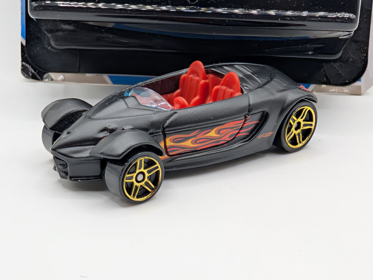 2010 Hot Wheels Mystery Cars 12/24 Hyundai Spyder Concept Black Loose R7481