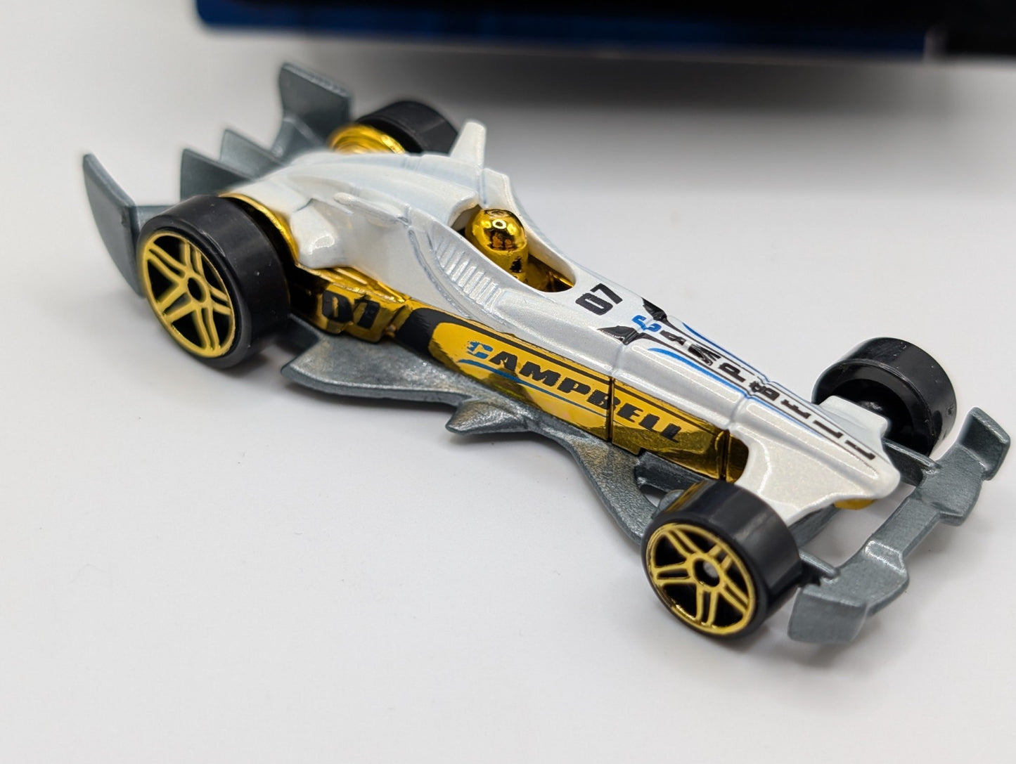 2007 Hot Wheels Mystery Cars 13/24  F-Racer White Loose #169