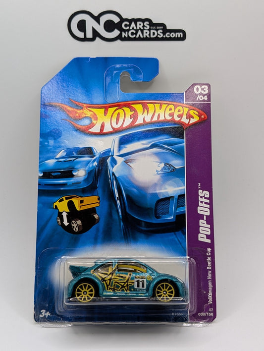 2007 Hot Wheels Pop-Offs 3/4 Volkswagen New Beetle Cup Blue (Card Crease)
