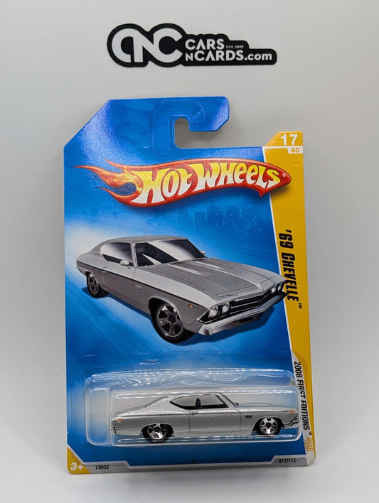 2008 Hot Wheels First Editions 17/40 '69 Chevelle Silver 17/172 (Light Crease)