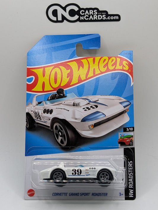 2023 Hot Wheels HW Roadsters 3/10 Corvette Grand Sport White (Hook Crease)