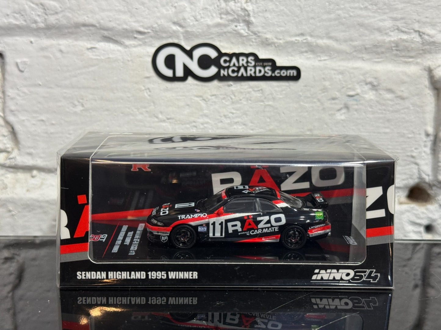 INNO64 1:64 NISSAN SKYLINE GT-R R33 #11 "RAZO TRAMPIO" N1 Super Endurance Series